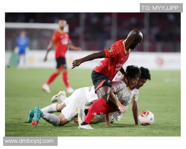 赛后分析广州足球队与武汉足球队的战术意识与表现对比 赛后分析广州足球队与武汉足球队的战术意识与表现对比