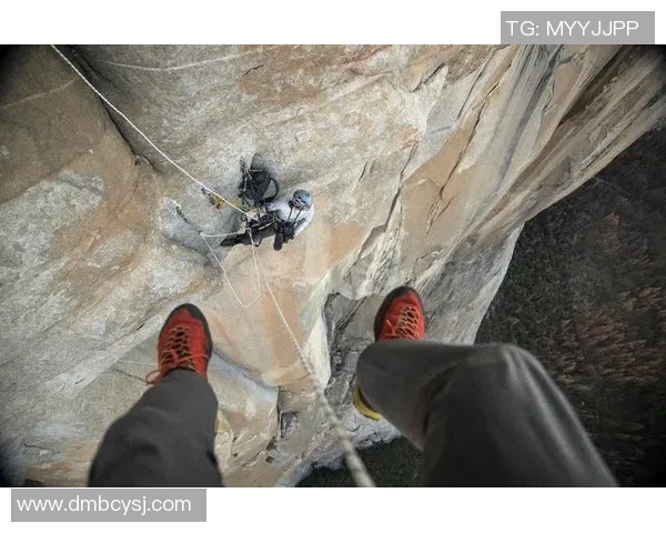 攀岩人生的高峰与低谷:黄强的成长与坚持之路 攀岩人生的高峰与低谷:黄强的成长与坚持之路